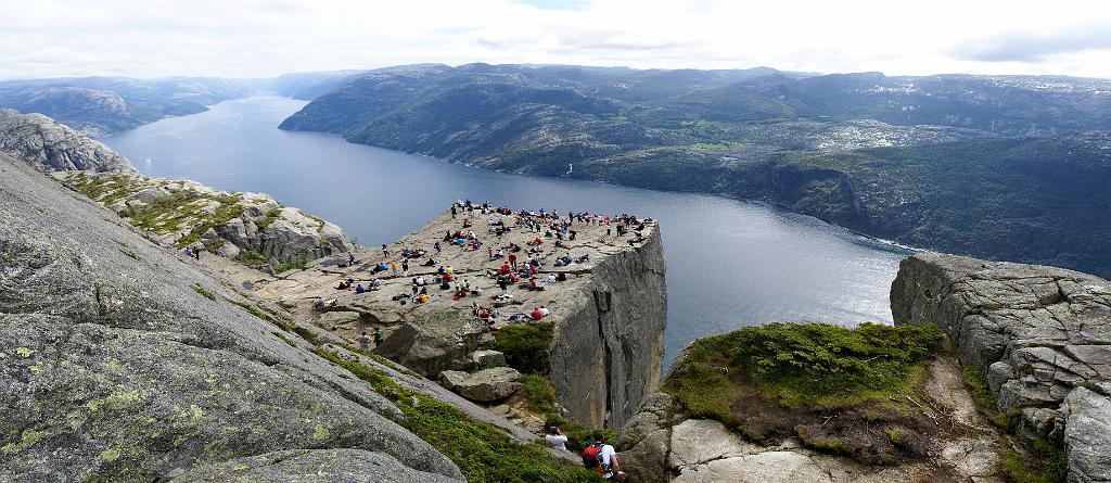 20110721-Preikestolen-Panorama-1.jpg